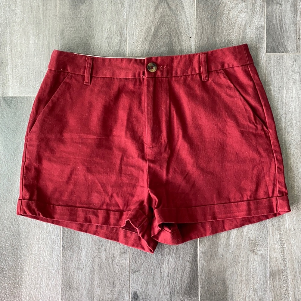 Women’s Forever 21 red shorts